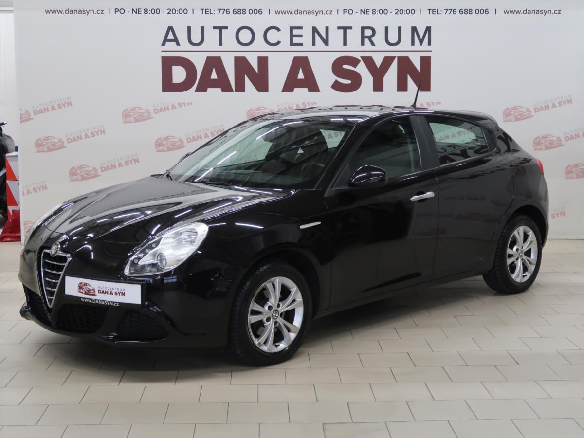 Alfa Romeo Giulietta 1,6 JTDM serv.kniha, pěkná!