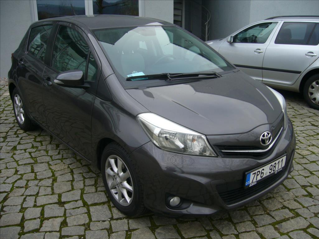 Toyota Yaris 1,4 D4-D 6M/T 5HB Lounge