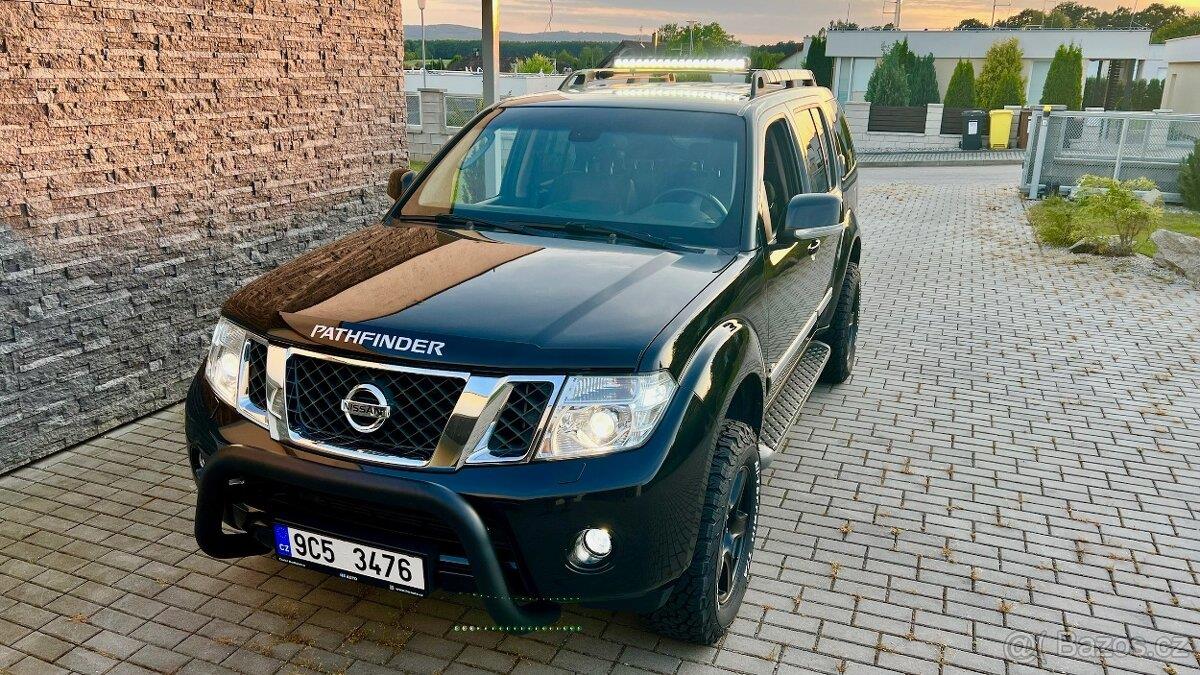 Nissan Pathfinder 3,0