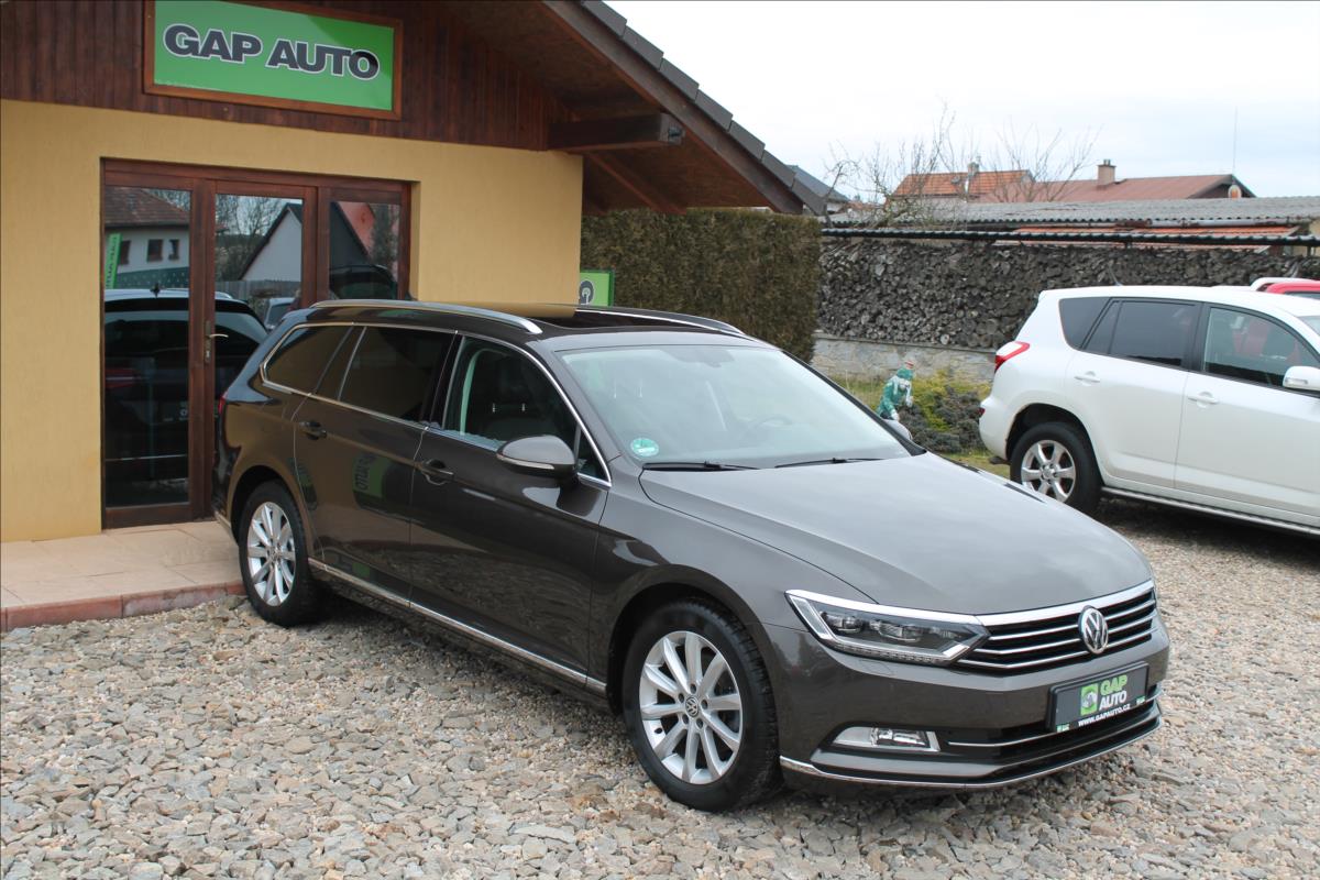 Volkswagen Passat 2.0 TDI 110kW FULL LED HIGHL.