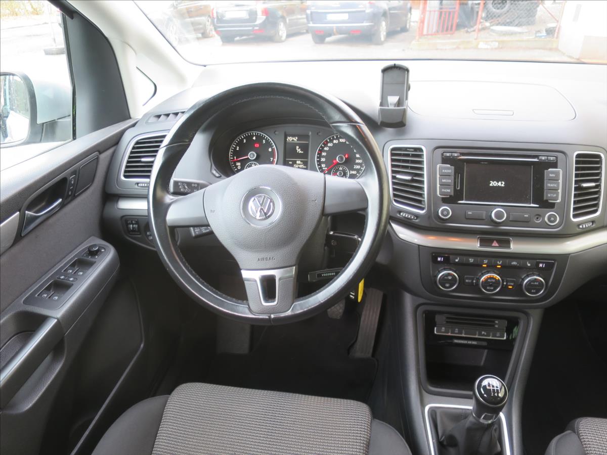 volkswagen-sharan-1-4-tsi - 7
