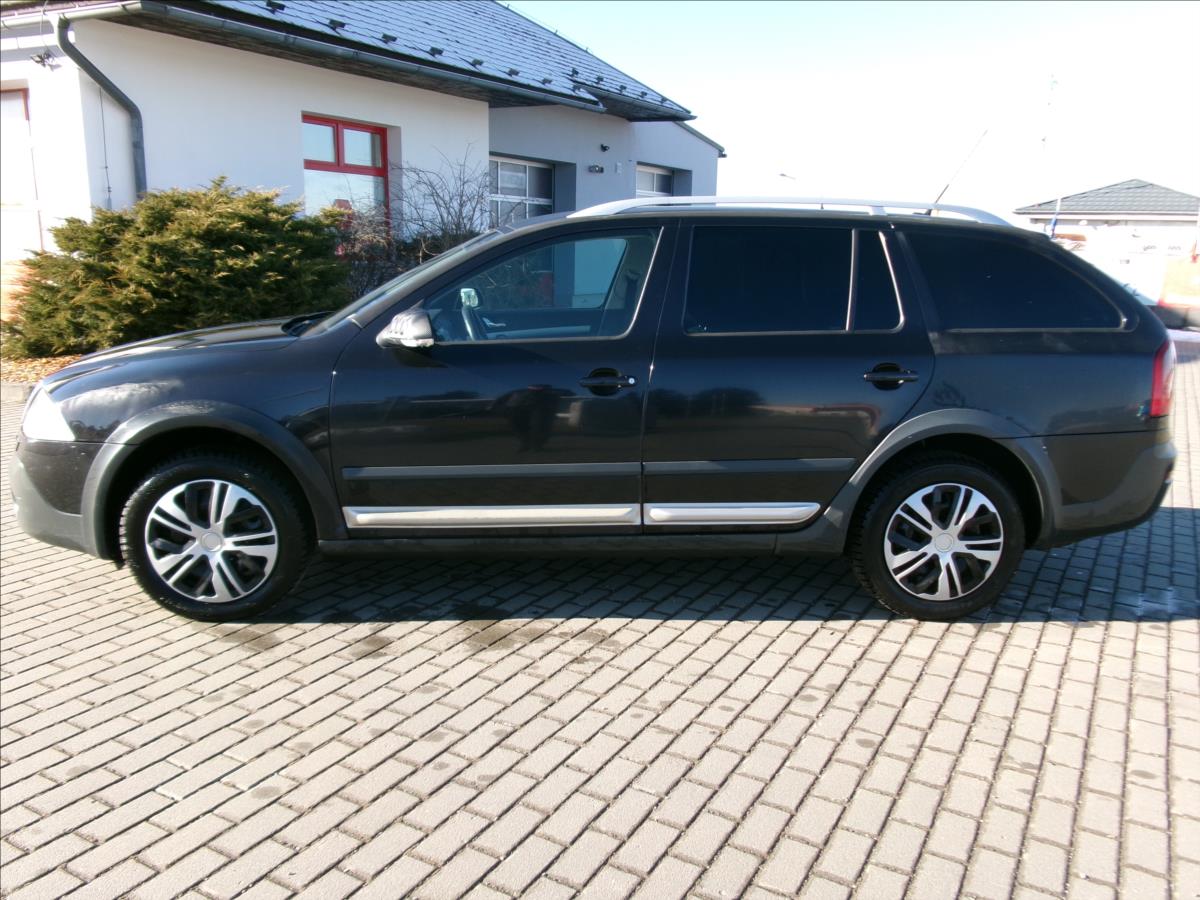 skoda-octavia-2-0-tdi-scout-4x4-combi-czauto - 1