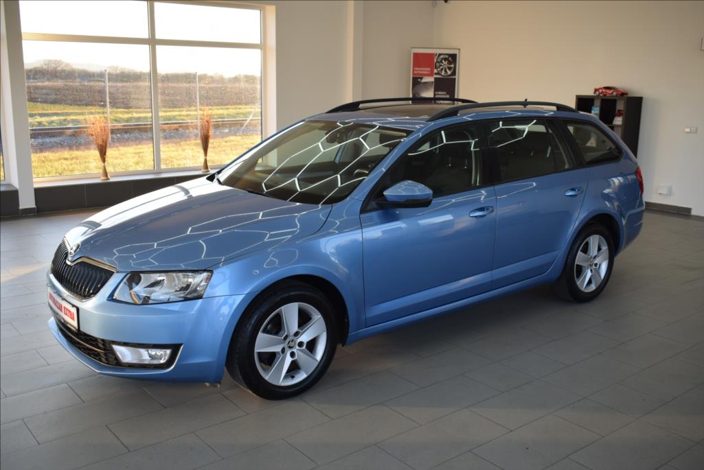 Škoda Octavia 1,6 TDI, 1.maj.,NAVI,2x kola,