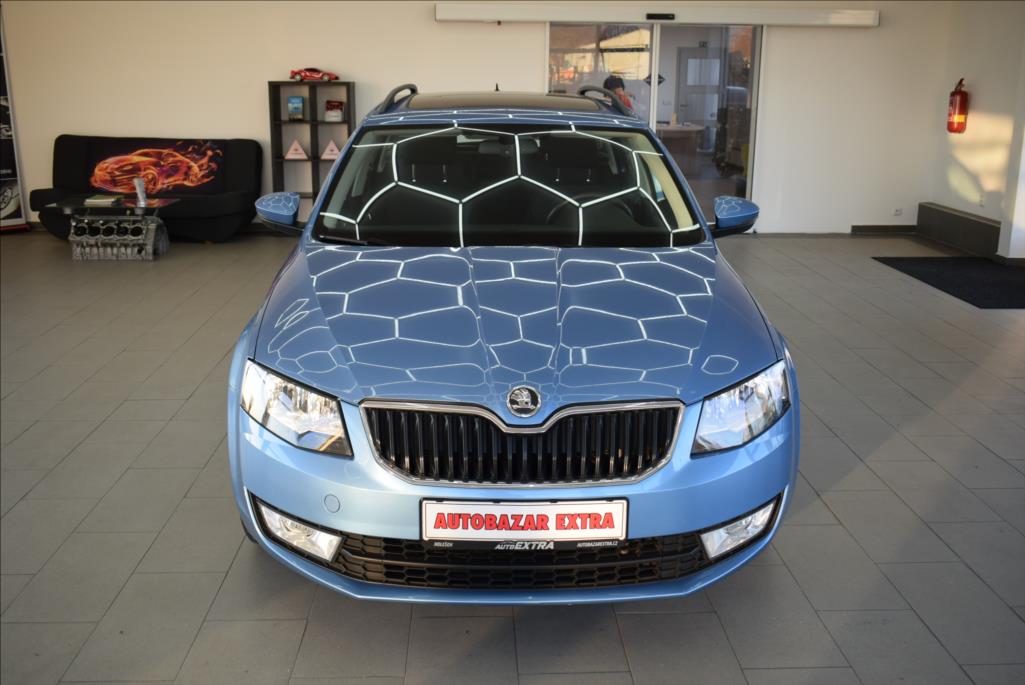 skoda-octavia-1-6-tdi-1-maj-navi-2x-kola - 1