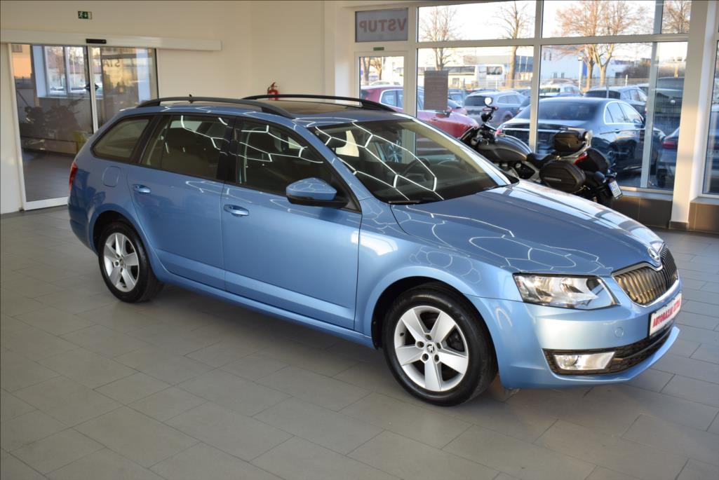 skoda-octavia-1-6-tdi-1-maj-navi-2x-kola - 2