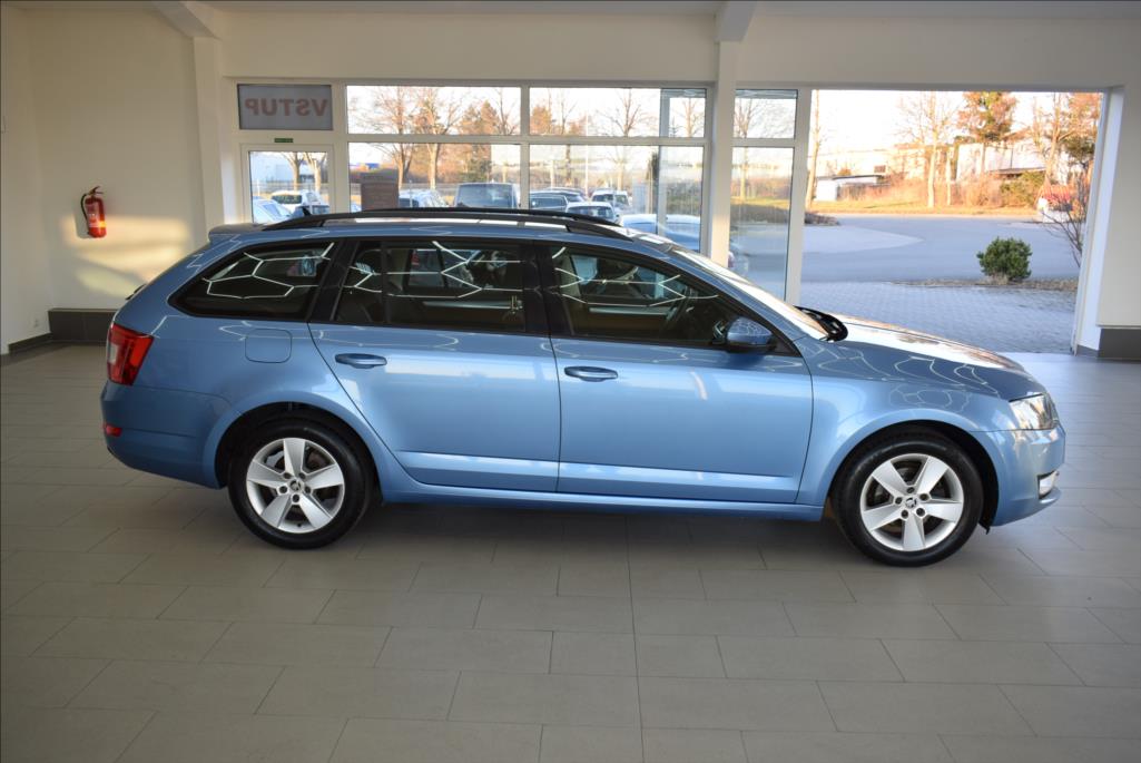 skoda-octavia-1-6-tdi-1-maj-navi-2x-kola - 3