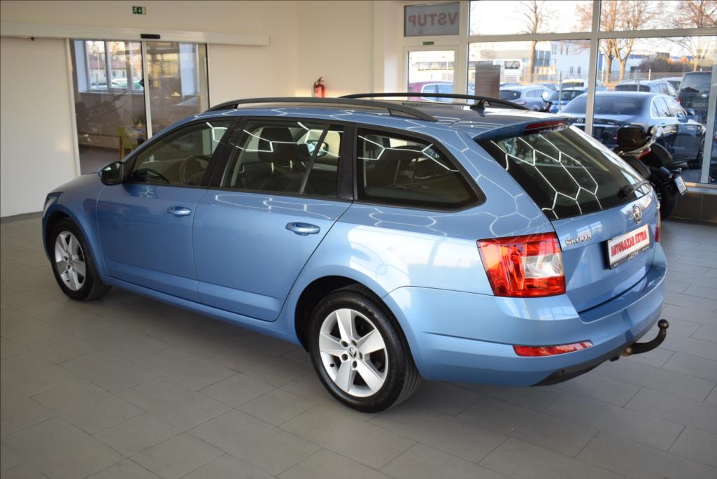 skoda-octavia-1-6-tdi-1-maj-navi-2x-kola - 7