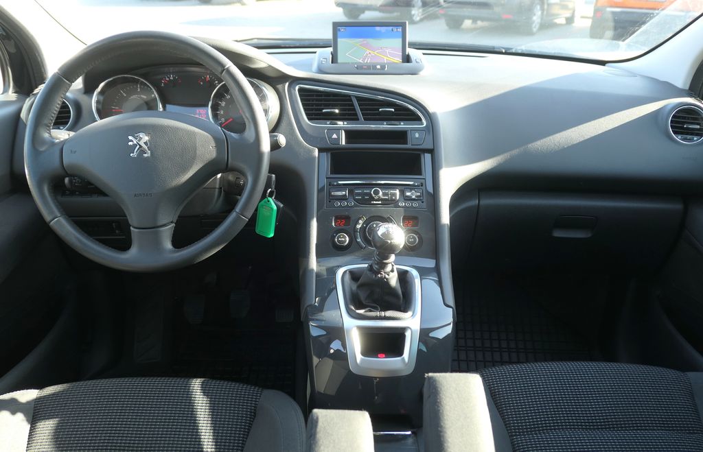 peugeot-5008-peugeot-5008-2-0hdi-150-ps - 1