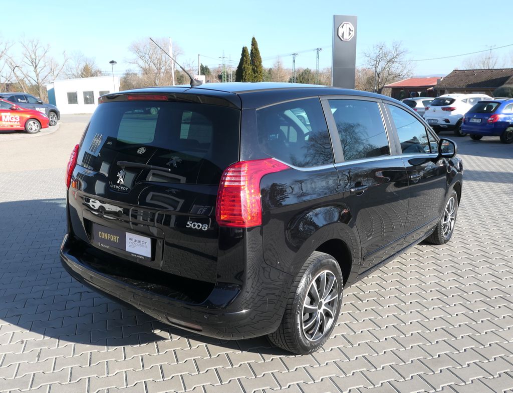 peugeot-5008-peugeot-5008-2-0hdi-150-ps - 2