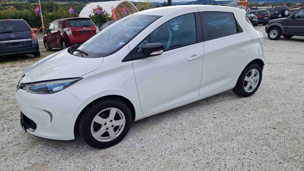 renault-zoe-r110-z-e-40-kwh-intens - 2