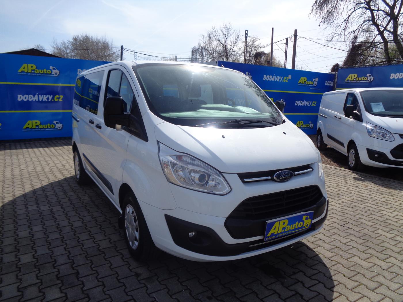 ford-transit-custom-2-0-tdci-l1h1-8mist-bus-klima-serviska - 7