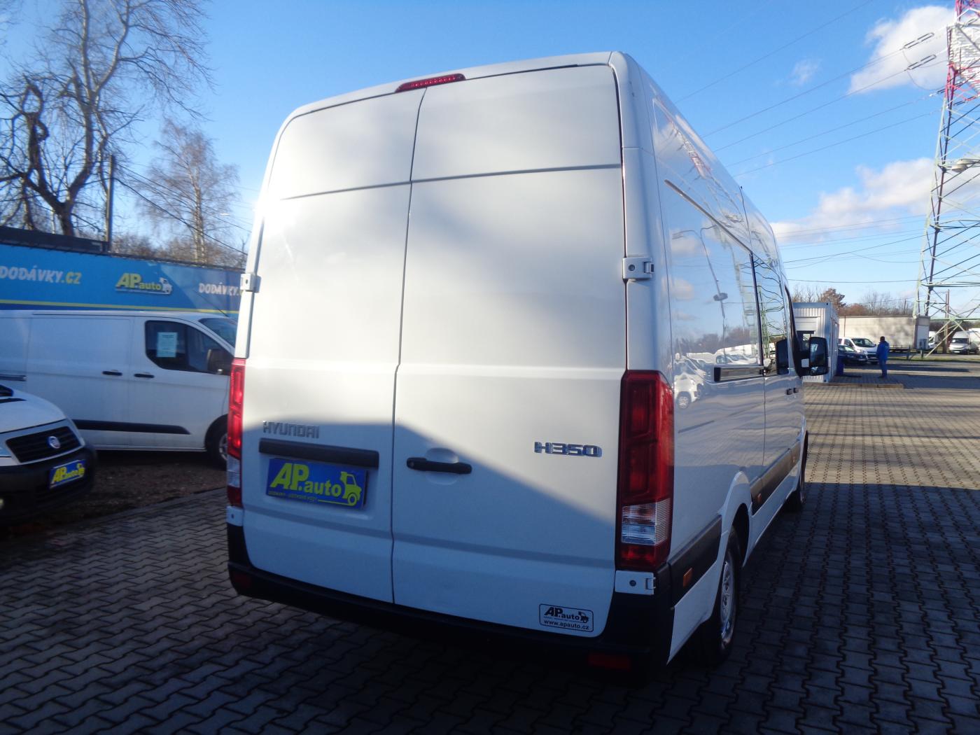 hyundai-h-350-2-5-crdi-l3h2-6mist-klima-serviska - 9