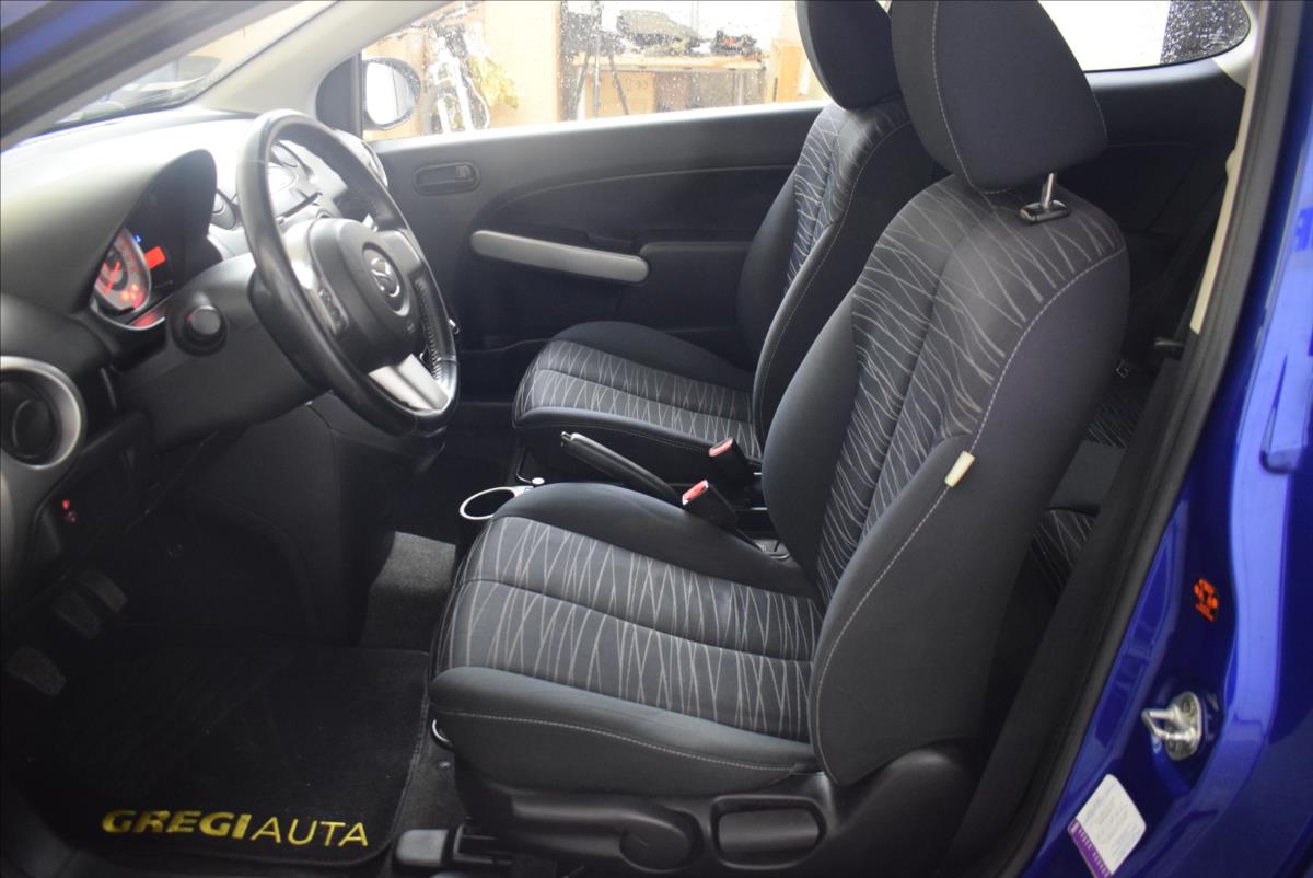 mazda-2-1-4-d-po-servisu-bez-koroze - 8