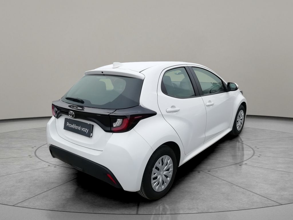 toyota-yaris-1-5-dynamic-force-comfort-tech - 2