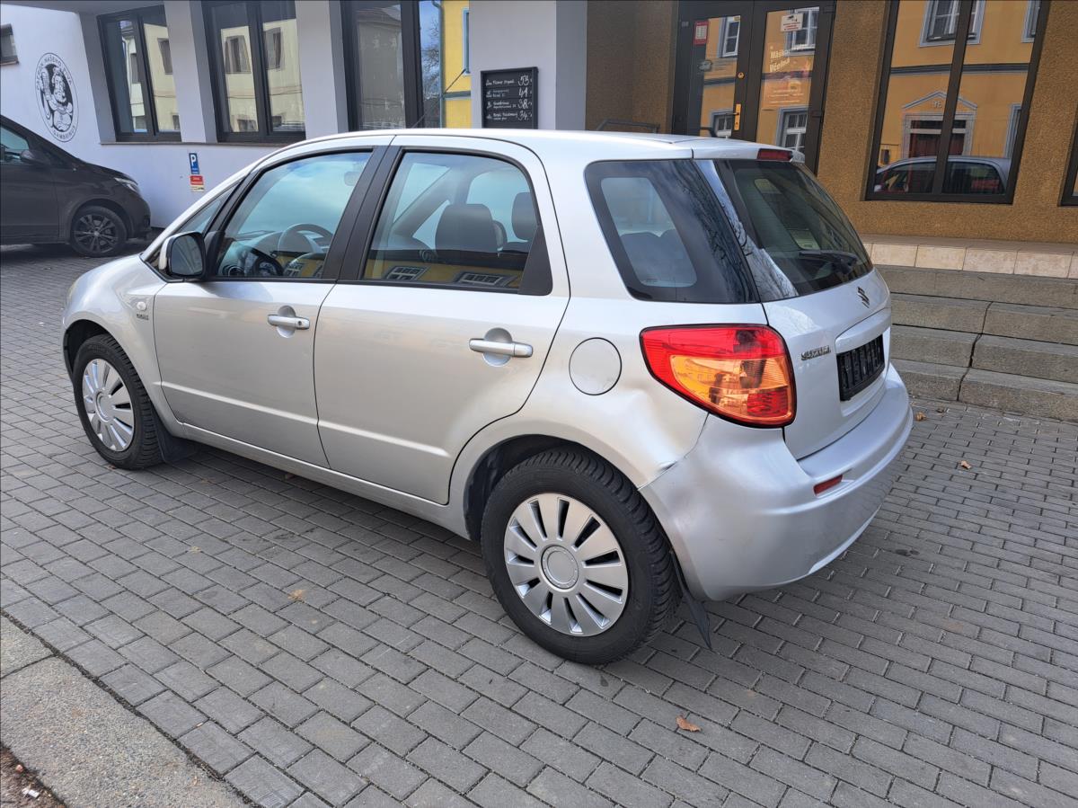 suzuki-sx4-1-9-ddis-gl-2wd - 5