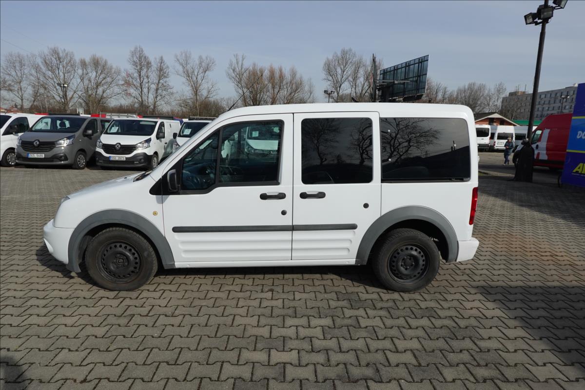 ford-tourneo-connect-1-8-tdci-5mist-klima-serviska - 3