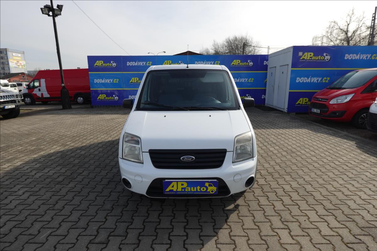 ford-tourneo-connect-1-8-tdci-5mist-klima-serviska - 4