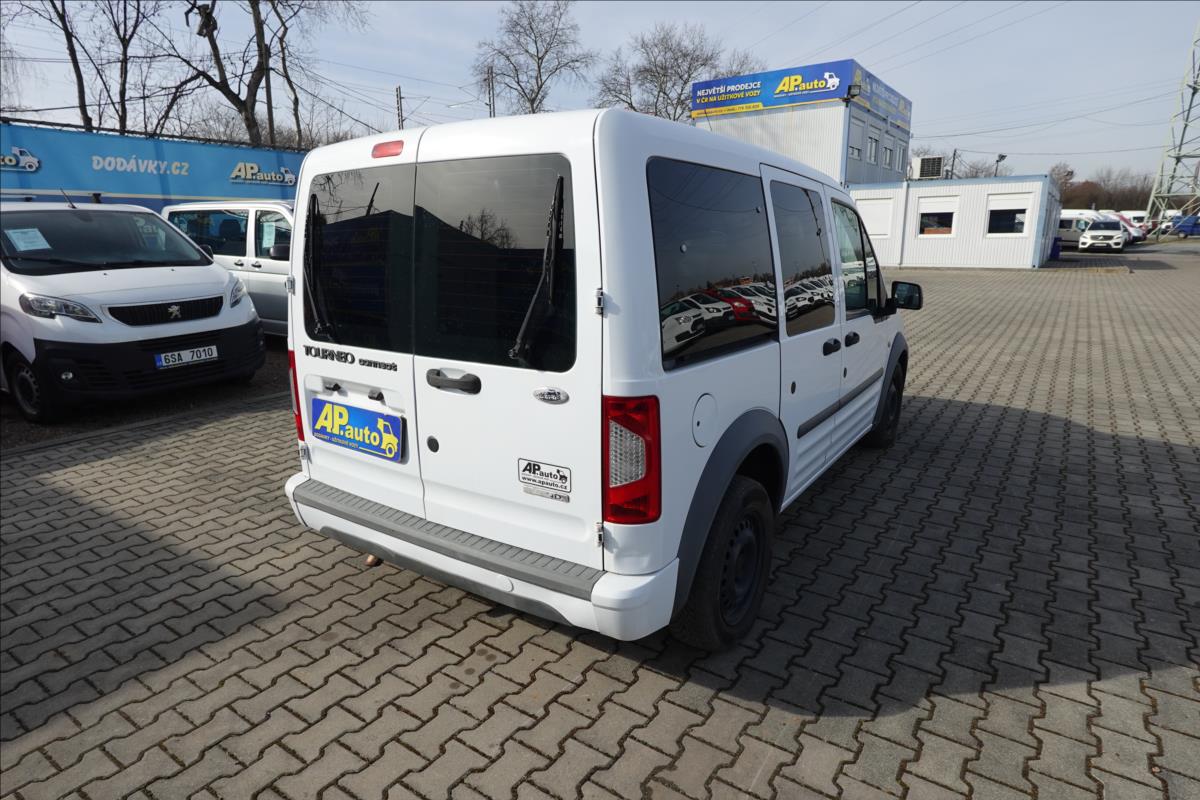 ford-tourneo-connect-1-8-tdci-5mist-klima-serviska - 9