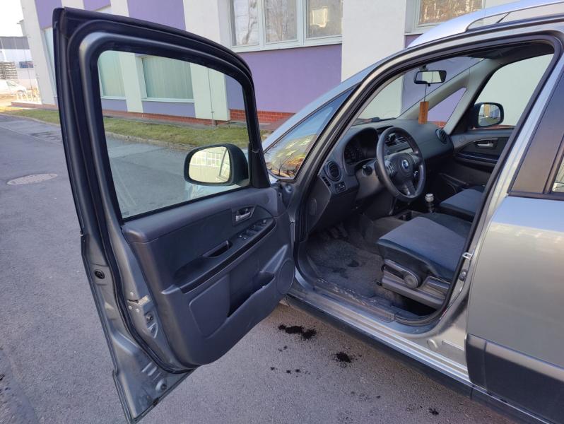 fiat-sedici-1-9-d-multijet-4x4 - 7