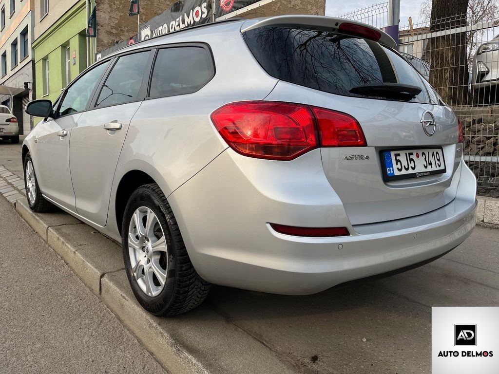 opel-astra-1-7cdti-2011-cr-2maj-s-kniha - 3