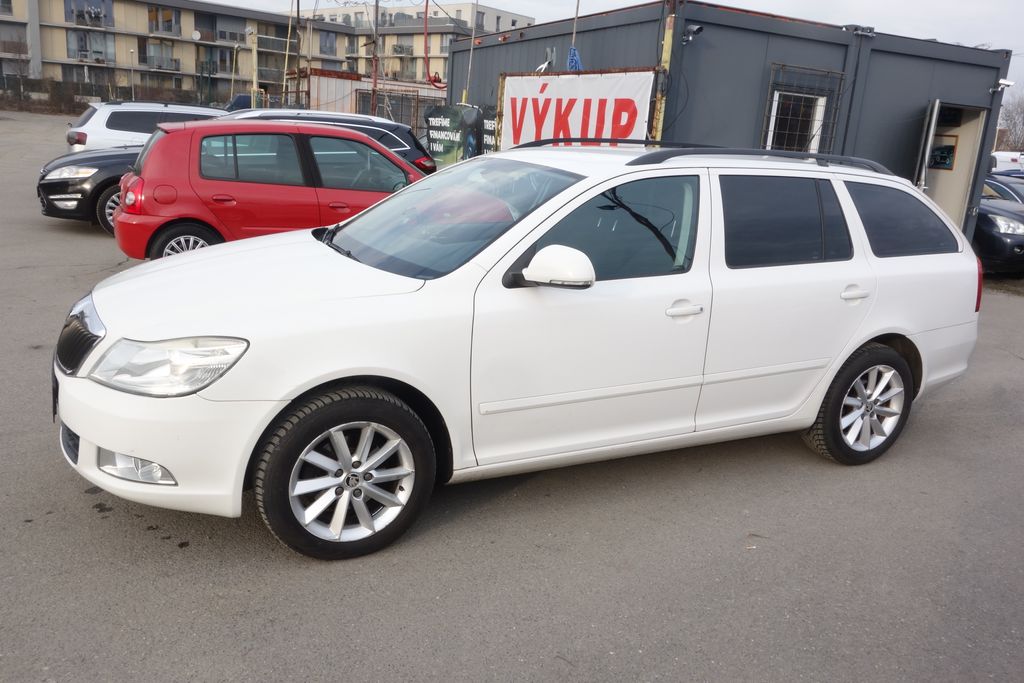 Škoda Octavia 1.6 TDI 77kW  Combi !!