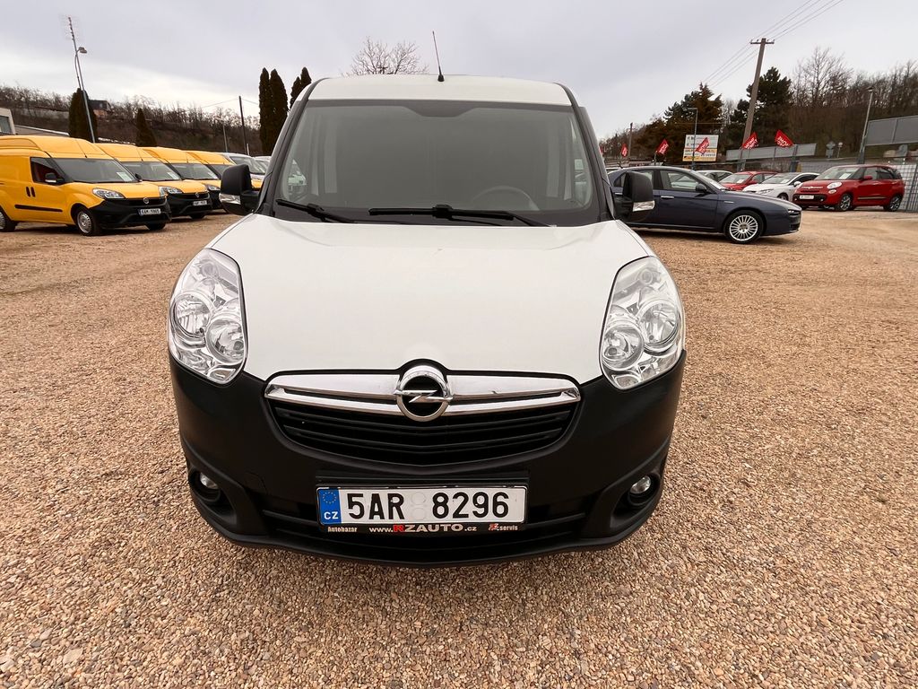 opel-combo-1-6cdti-77kw-klima-1-maj - 9