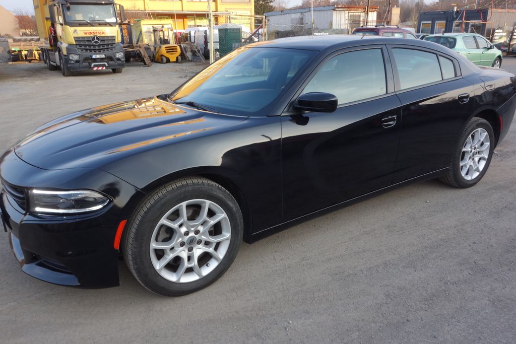 dodge-charger-5-7-hemi-awd - 1