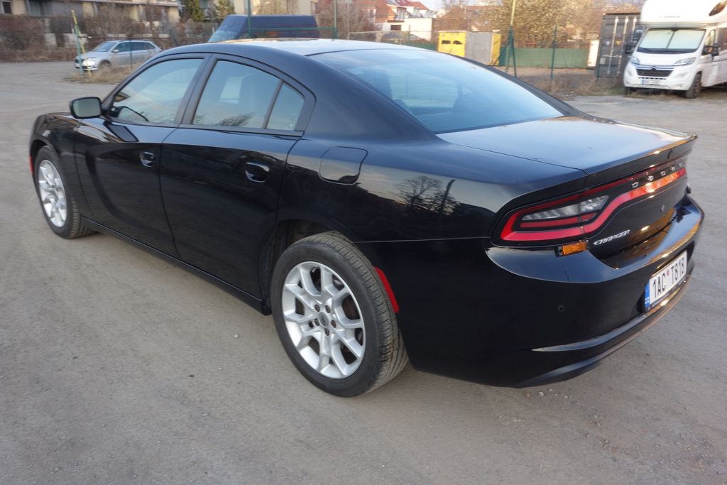 dodge-charger-5-7-hemi-awd - 7