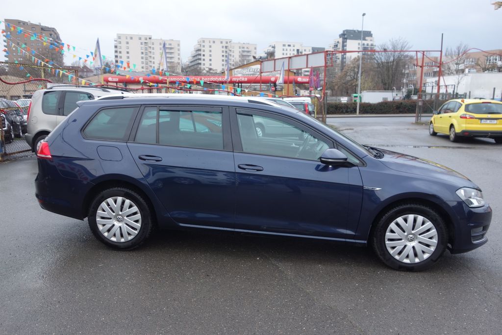 volkswagen-golf-1-6-tdi-81-kw-bmt-r-line - 4