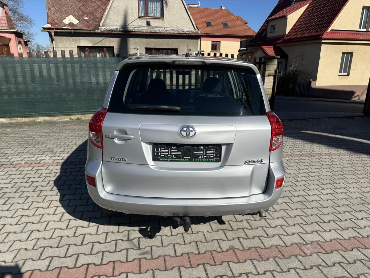 toyota-rav4-2-0-vvt-i-4x4-tazne - 3