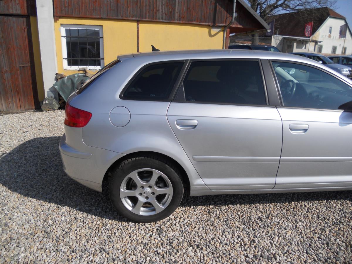 audi-a3-1-6-i-75kw-sportback - 4