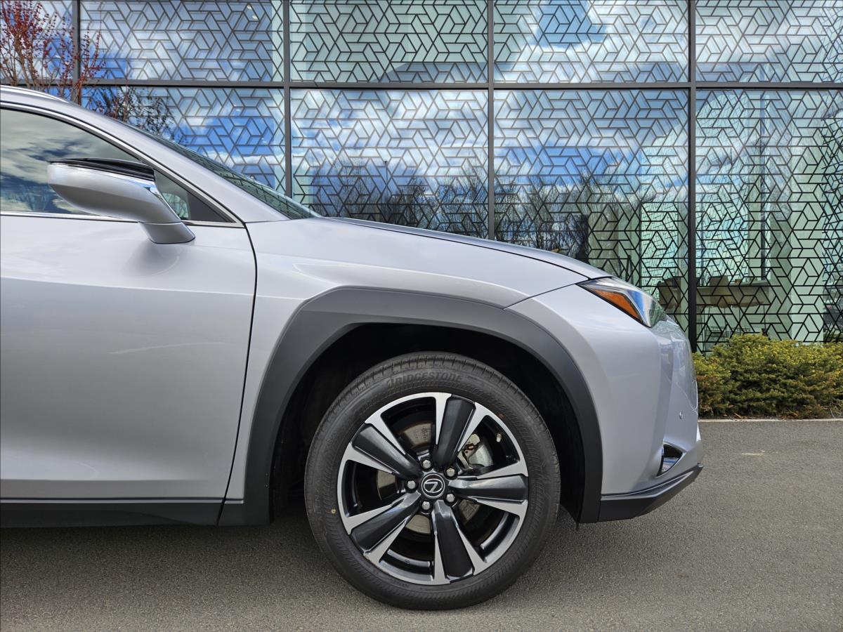 lexus-ux-250h-2-0-ux-250h-business-tech-2-0-hev - 6