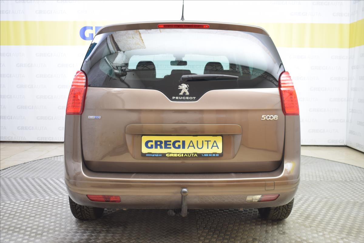peugeot-5008-1-6-hdi-1-majitel-top-stav - 3