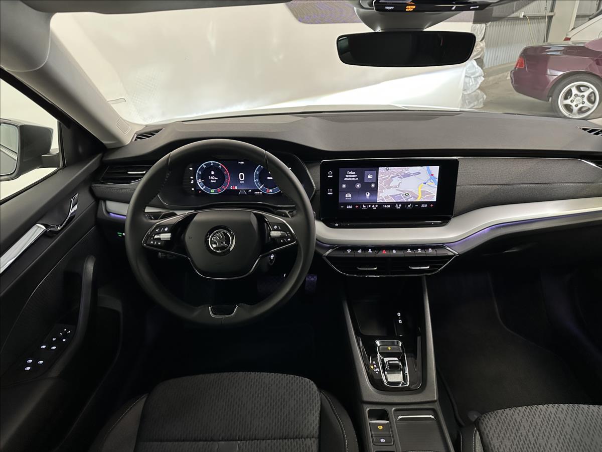 skoda-octavia-2-0-tdi-style-plus-7dsg - 4