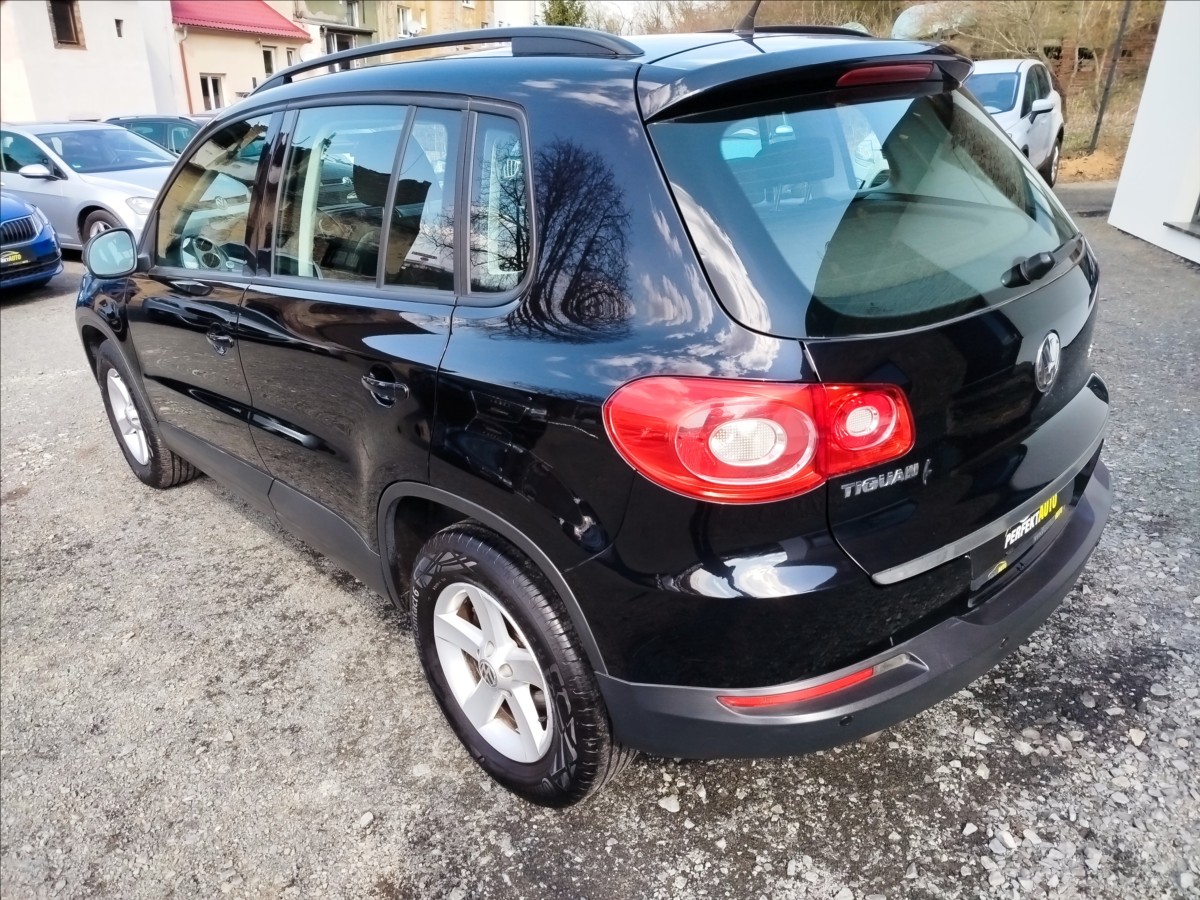 volkswagen-tiguan-2-0-tdi-103kw-4x4 - 2
