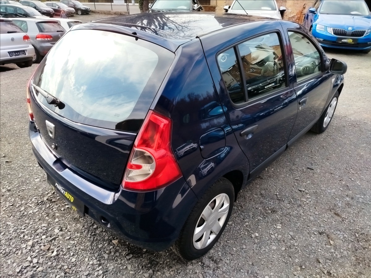dacia-sandero-1-2-i-55kw-1-majitel-arctica - 4