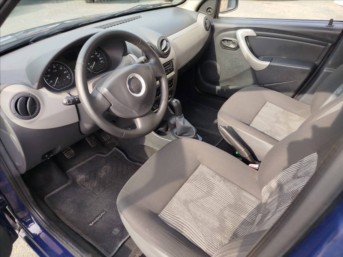 dacia-sandero-1-2-i-55kw-1-majitel-arctica - 9