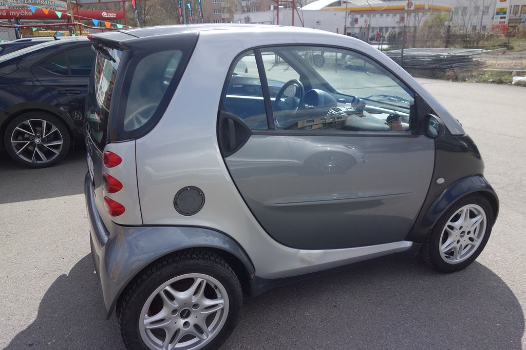 smart-fortwo-0-6-aut-go-motoru - 3