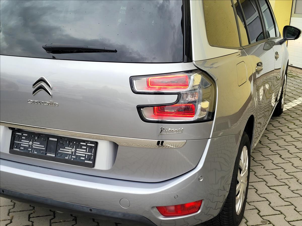 citroen-grand-c4-picasso-1-6-thp-eat6-feel-malo-najeto - 9