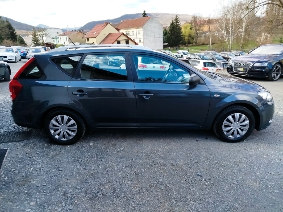 kia-ceed-1-4-i-66kw-active-tazne-zarizeni - 5