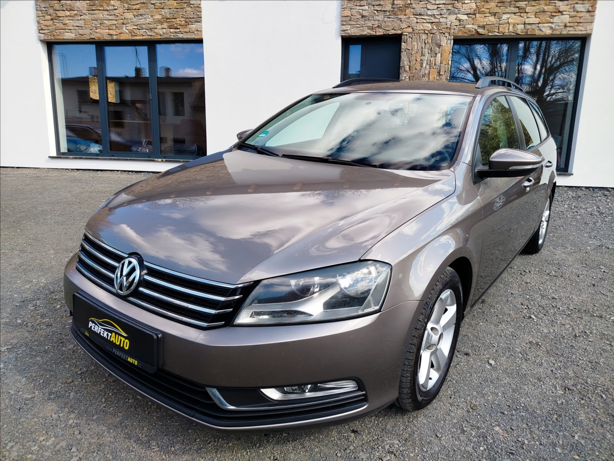 Volkswagen Passat 2,0 TDi 103kW, 1.MAJITEL,TAŽNÉ ZAŘÍZENÍ