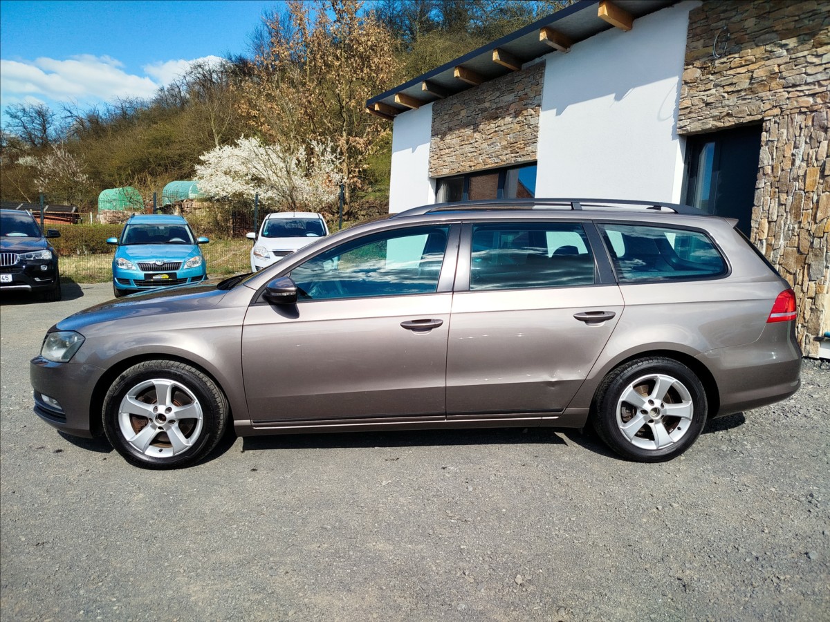 volkswagen-passat-2-0-tdi-103kw-1-majitel-tazne-zarizeni - 1
