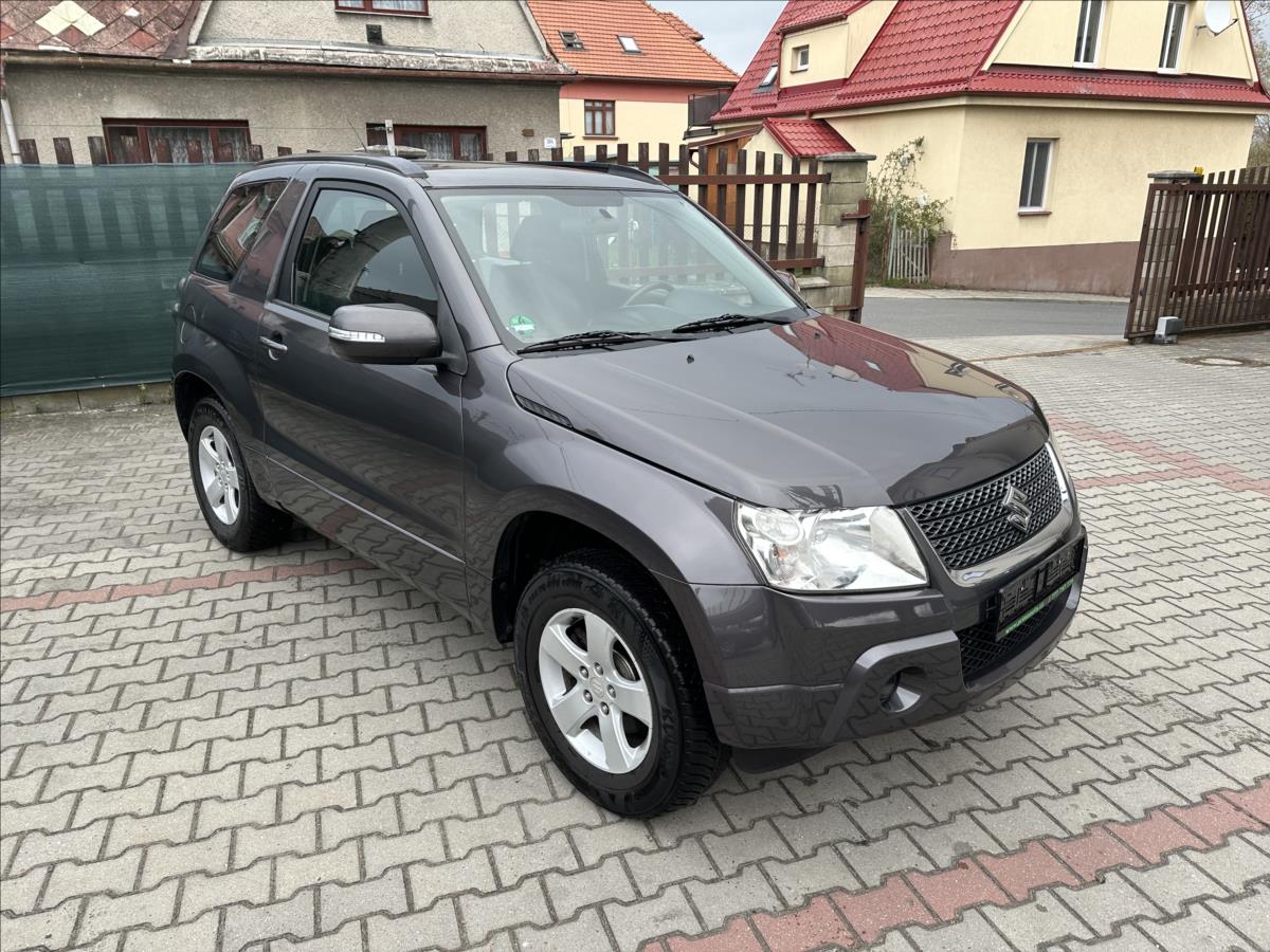 Suzuki Grand Vitara 1,6 VVT 4x4 1.majitel TAŽNÉ