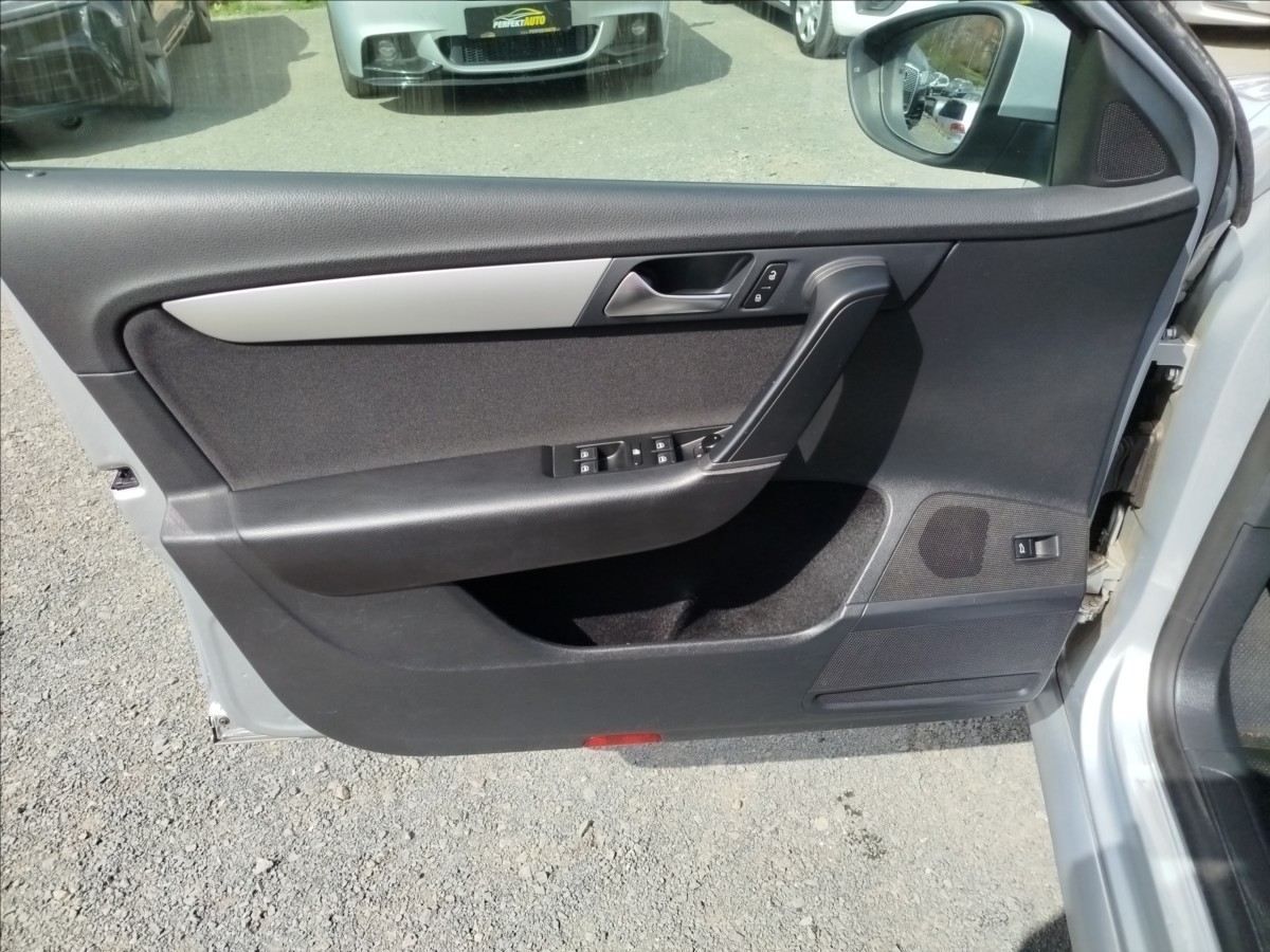 volkswagen-passat-2-0-tdi-103kw-dsg - 7