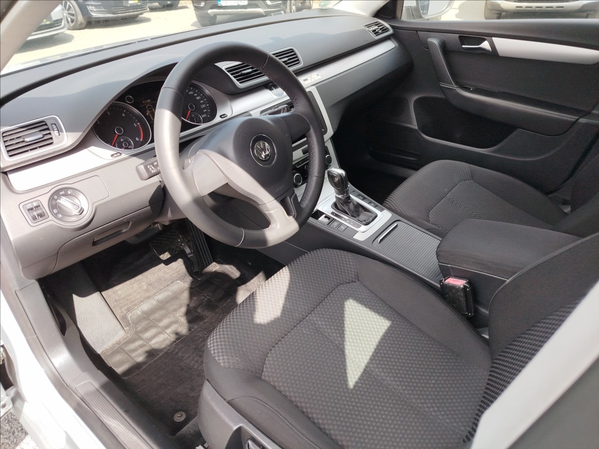volkswagen-passat-2-0-tdi-103kw-dsg - 8