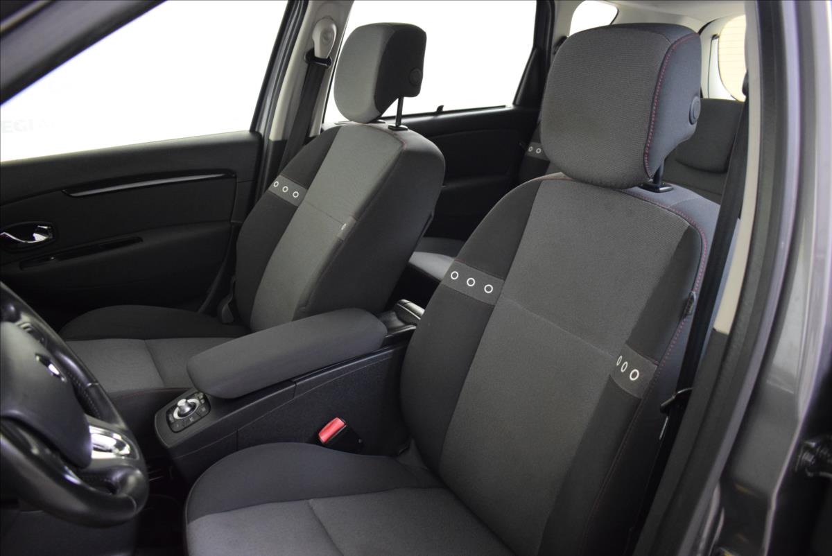 renault-scenic-1-5-dci-automat-super-stav - 6