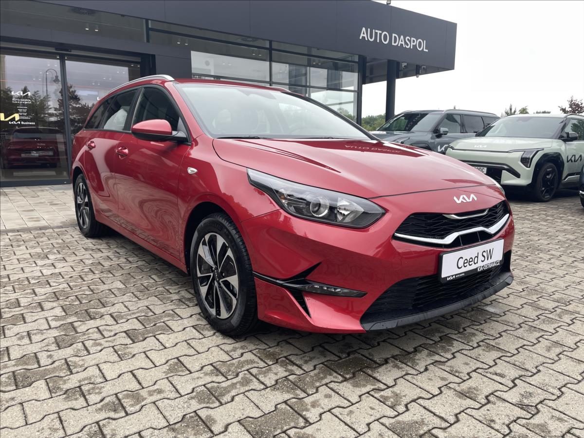 Kia Ceed 1,5 T-GDi  7DCT "ref"  SW SPIN
