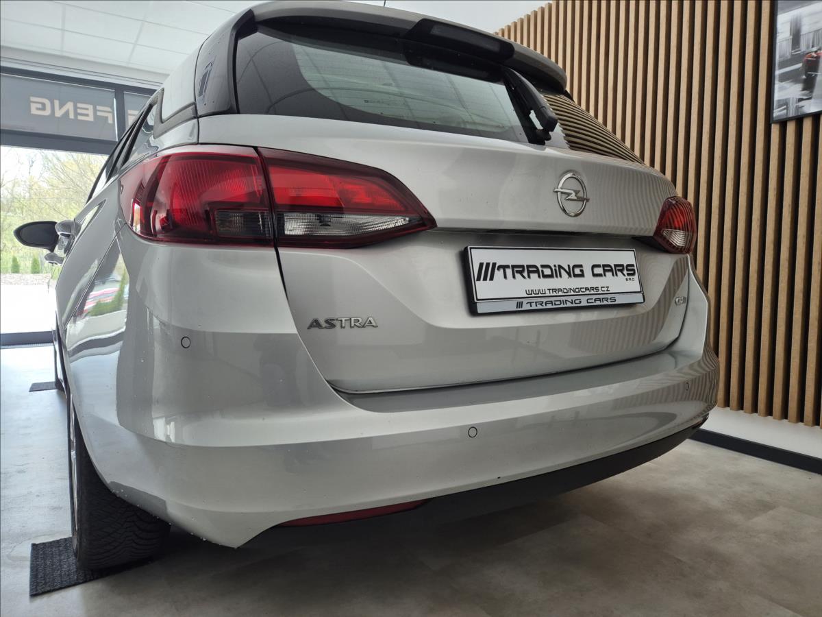 opel-astra-1-6-cdti-81kw-excite-st - 4