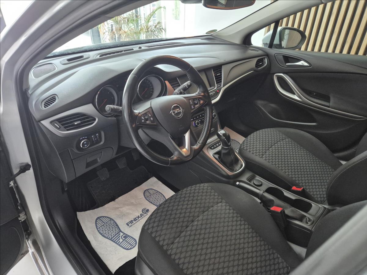 opel-astra-1-6-cdti-81kw-excite-st - 9