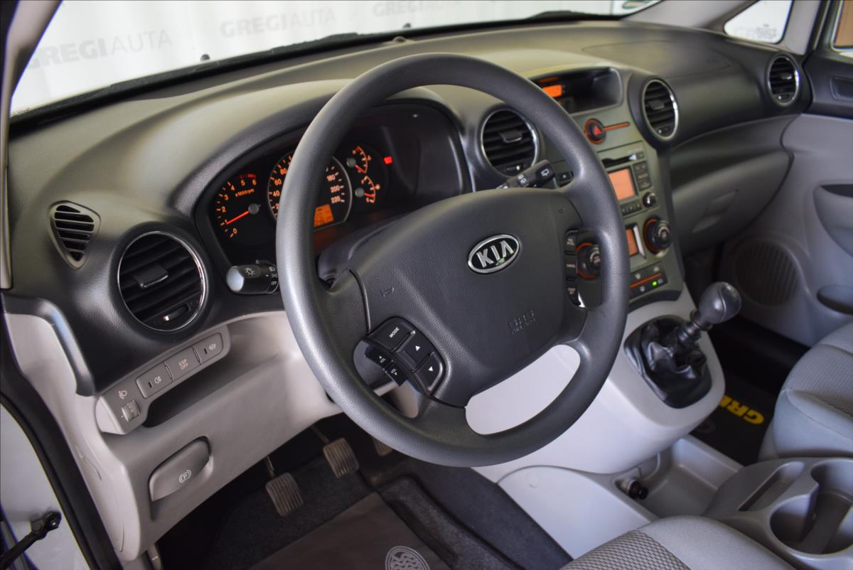 kia-carens-1-6-crdi-super-stav-po-stk - 9